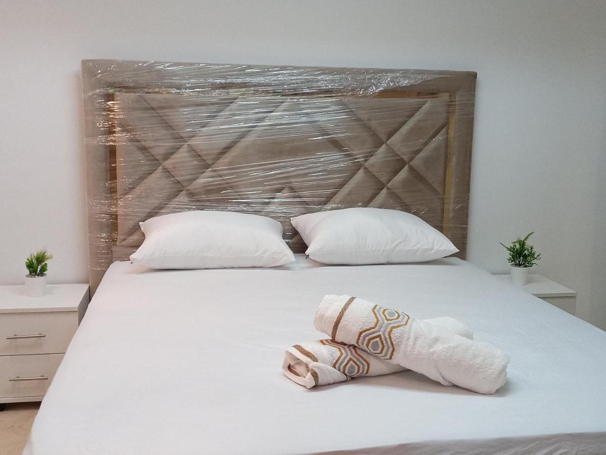 Nouveau Appartement Au Centre Ville En Face Hilton Tangeri Esterno foto