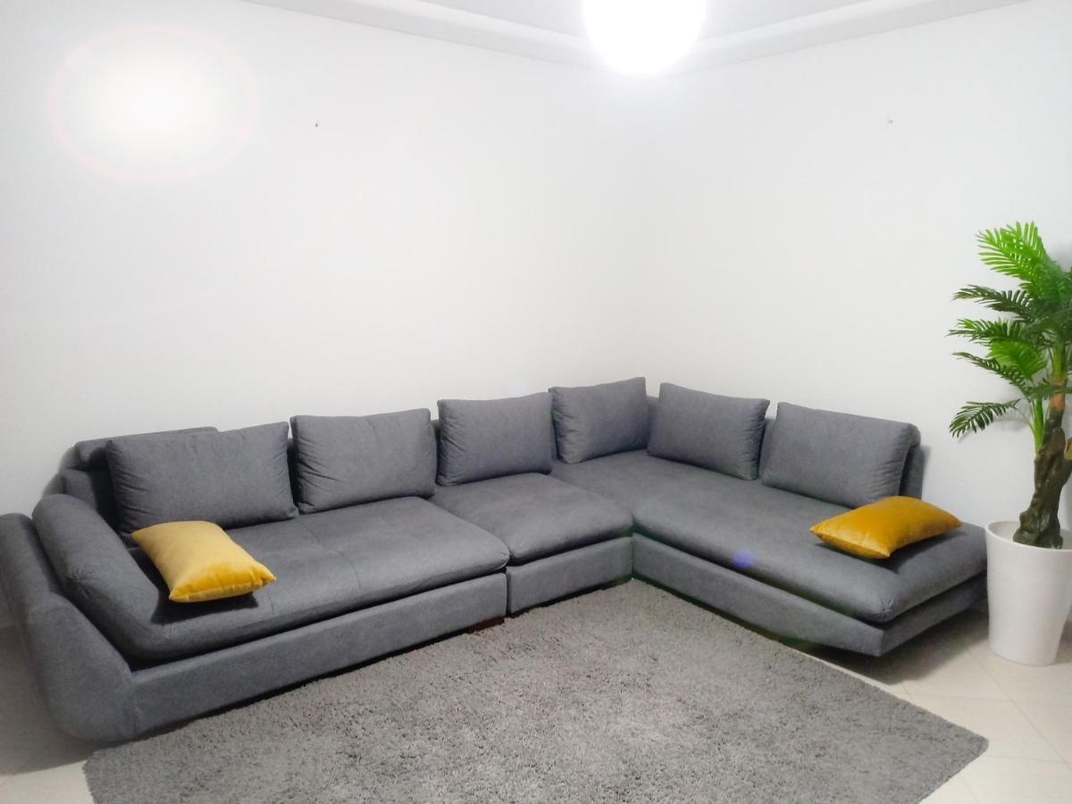 Nouveau Appartement Au Centre Ville En Face Hilton Tangeri Esterno foto
